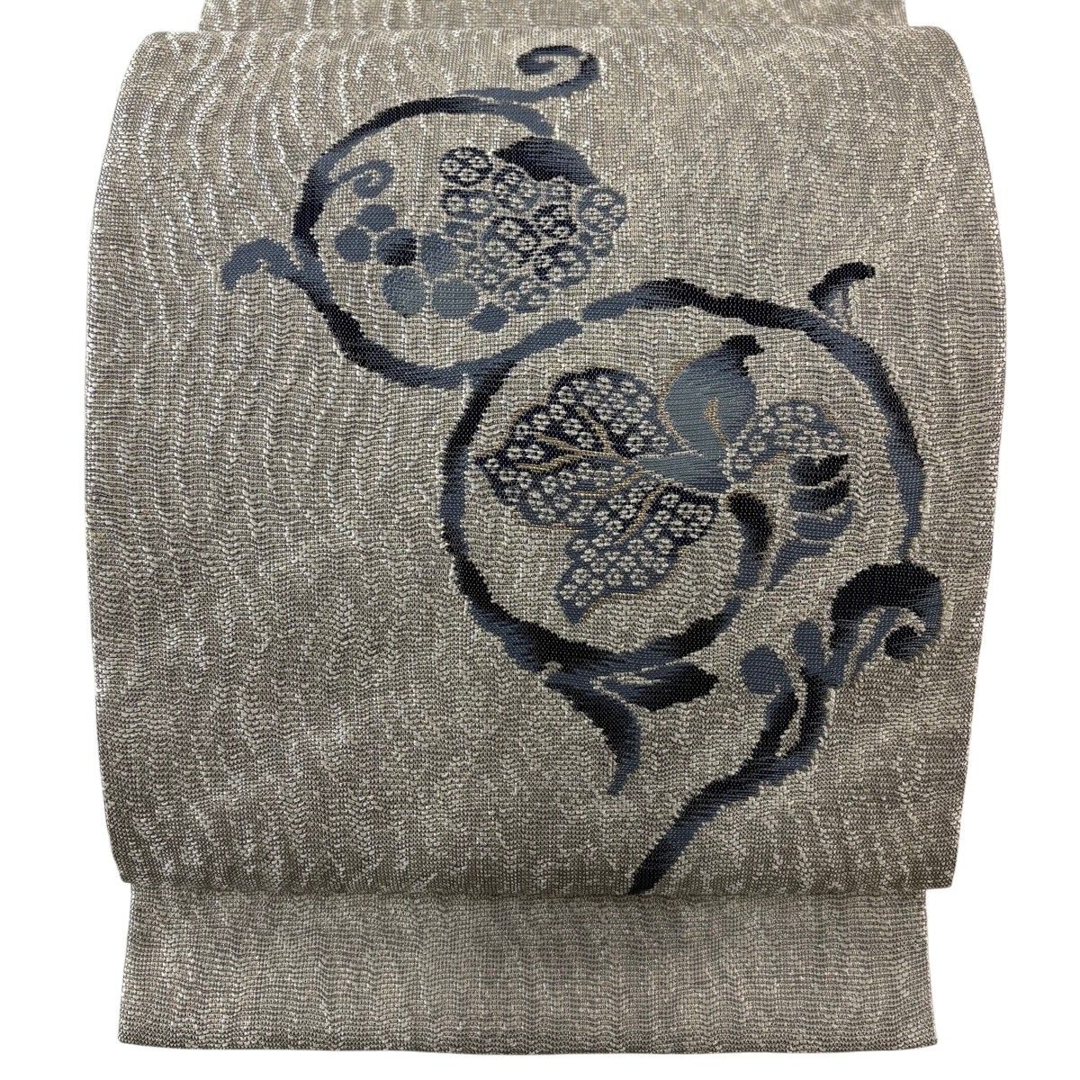 【美品】 袋帯 名品 葡萄唐草 箔 銀糸 灰色 お太鼓柄 正絹 【中古】