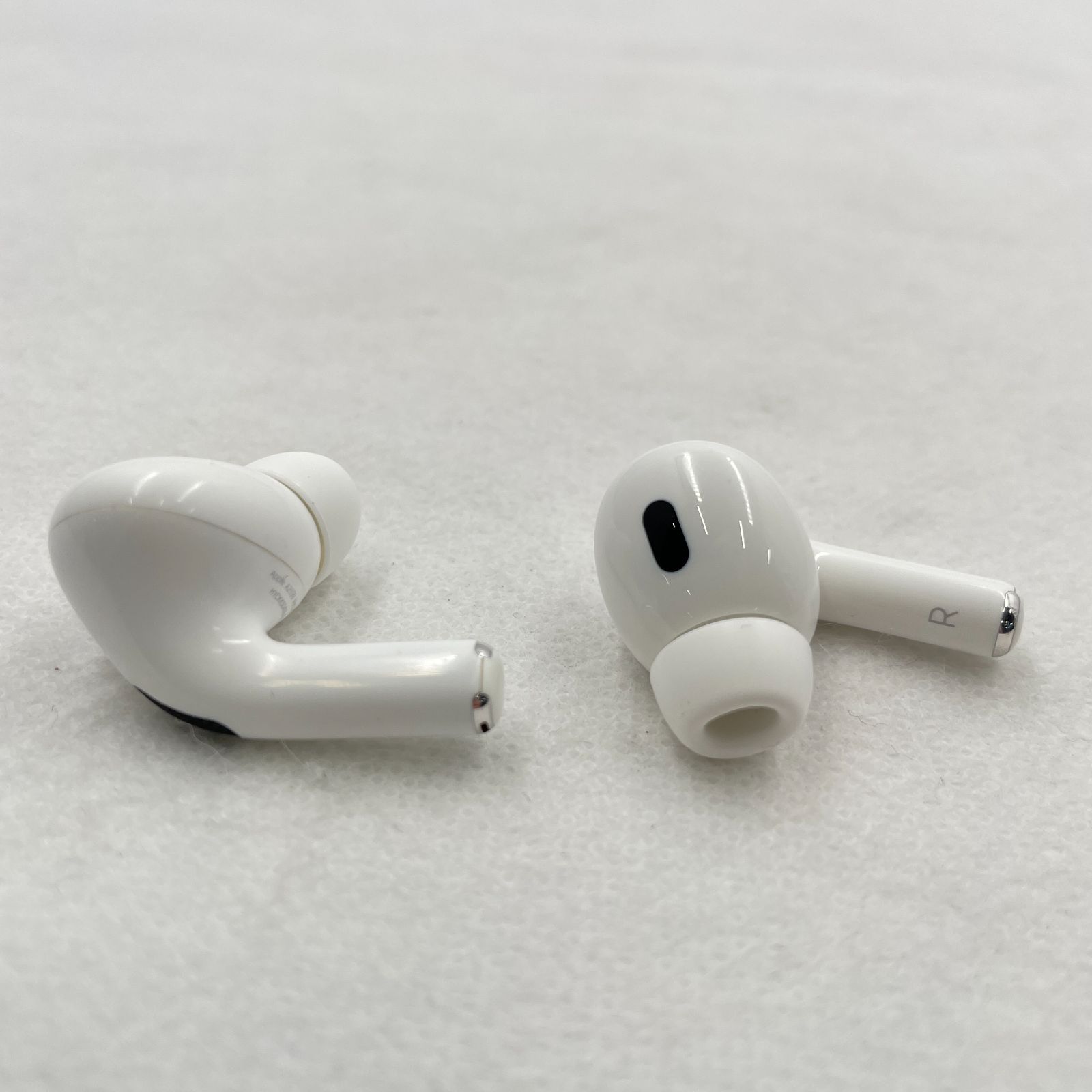☆ジャンク☆Apple ワイヤレスイヤホン AirPods Pro 2 (RM1984) - メルカリ