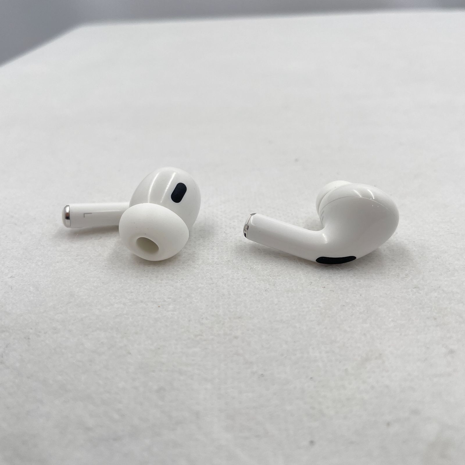 ☆ジャンク☆Apple ワイヤレスイヤホン AirPods Pro 2 (RM1982) - メルカリ