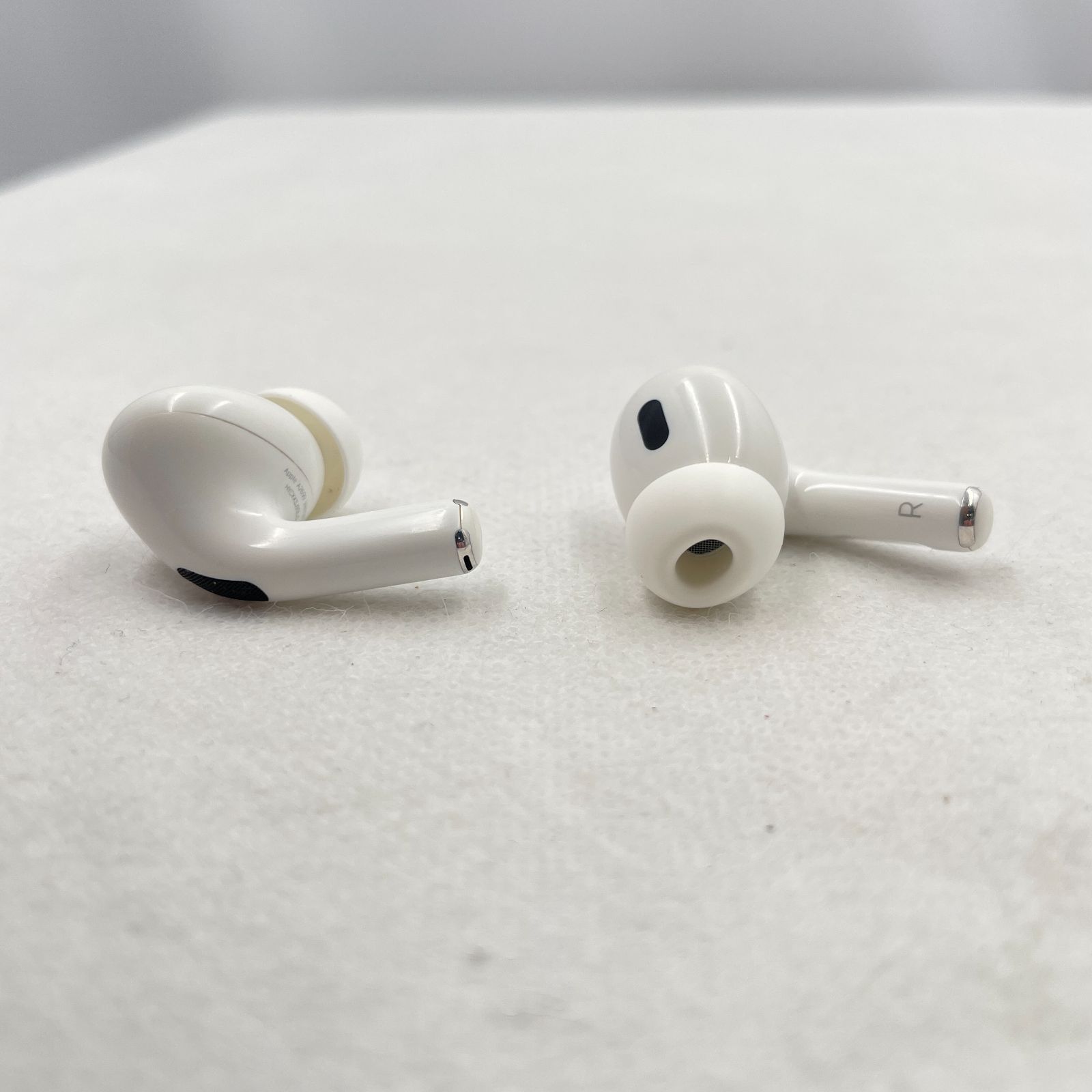 ☆ジャンク☆Apple ワイヤレスイヤホン AirPods Pro 2 (RM1982) - メルカリ