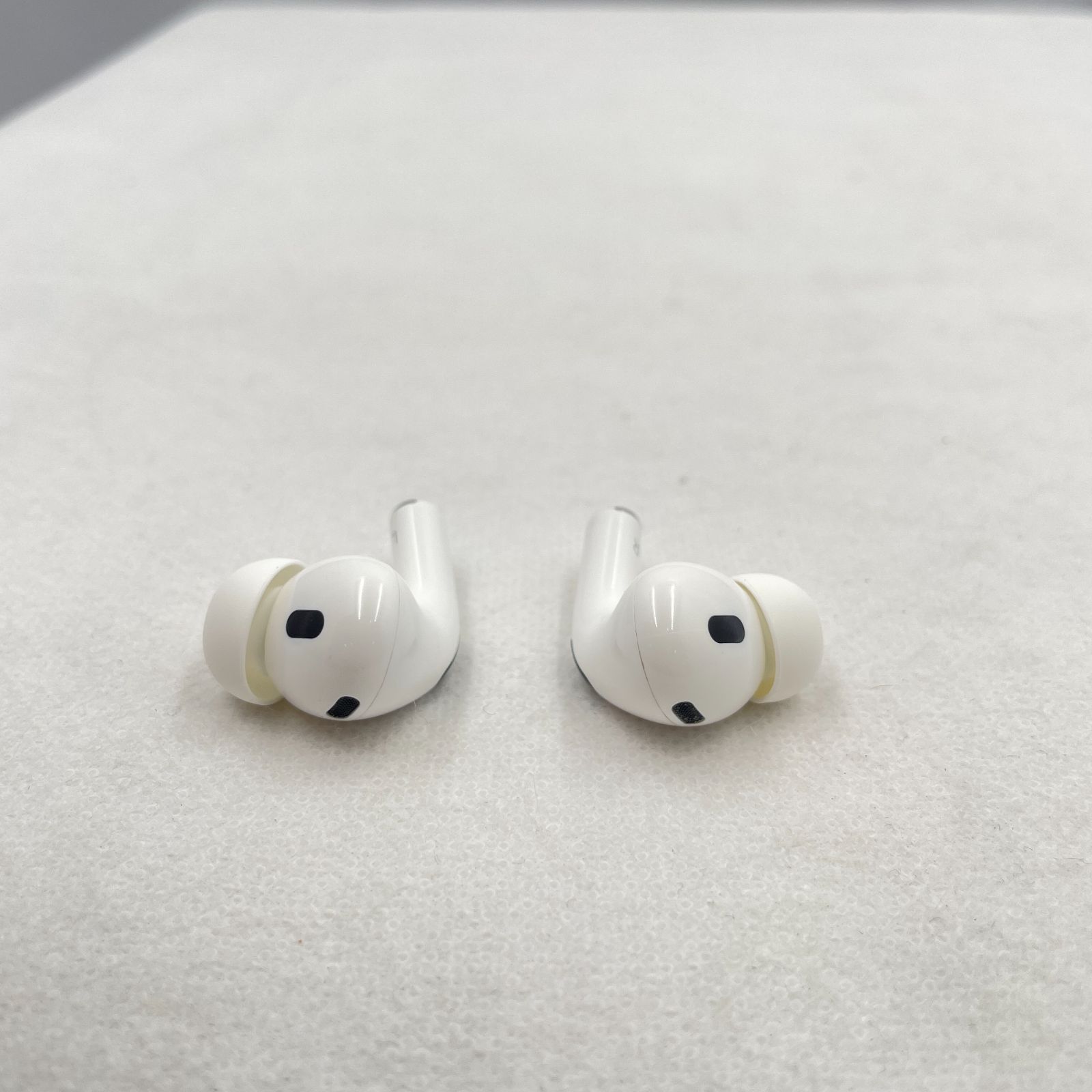 ☆ジャンク☆Apple ワイヤレスイヤホン AirPods Pro 2 (RM1982) - メルカリ
