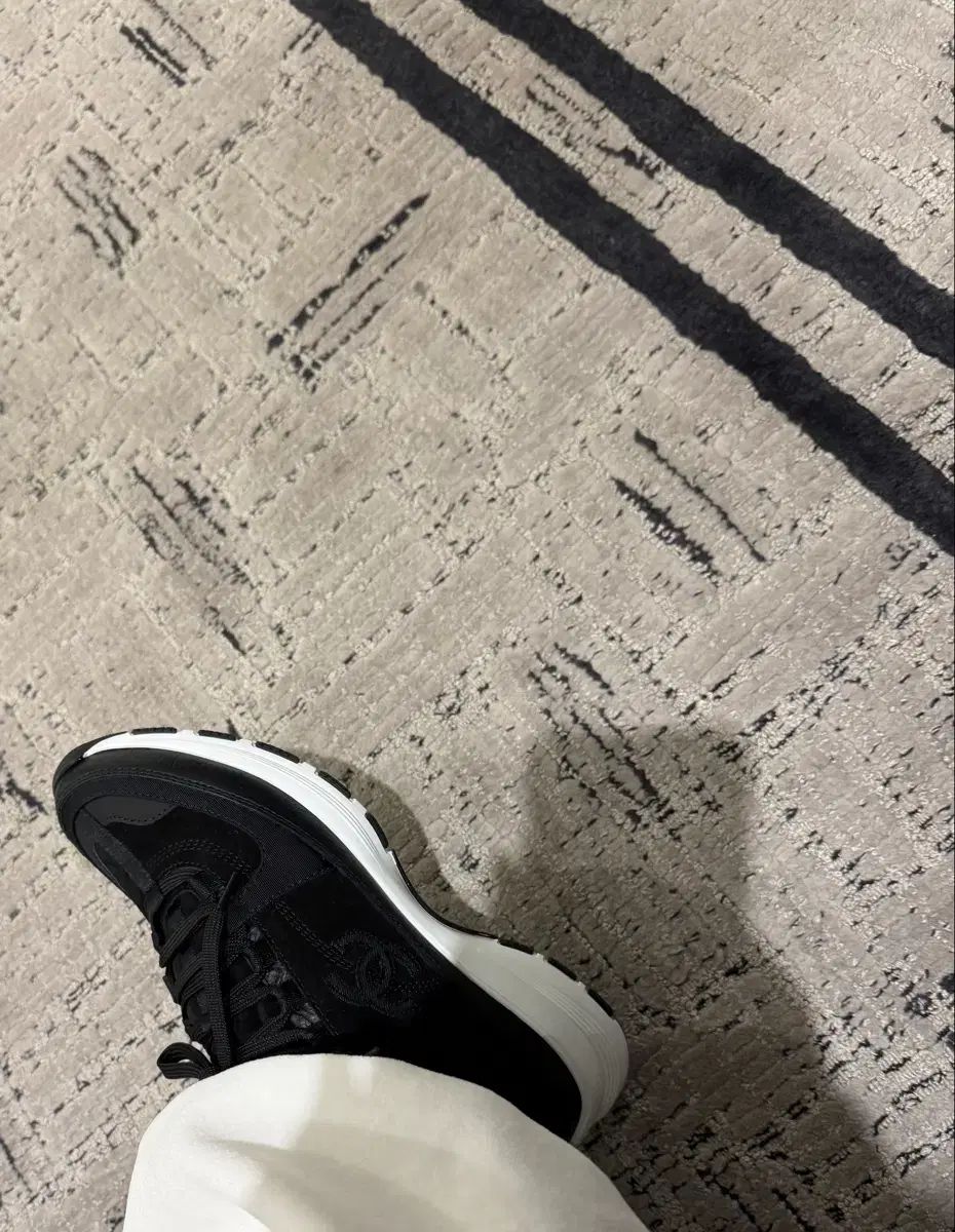 CHANEL シャネル スニーカー 36 (未開封)