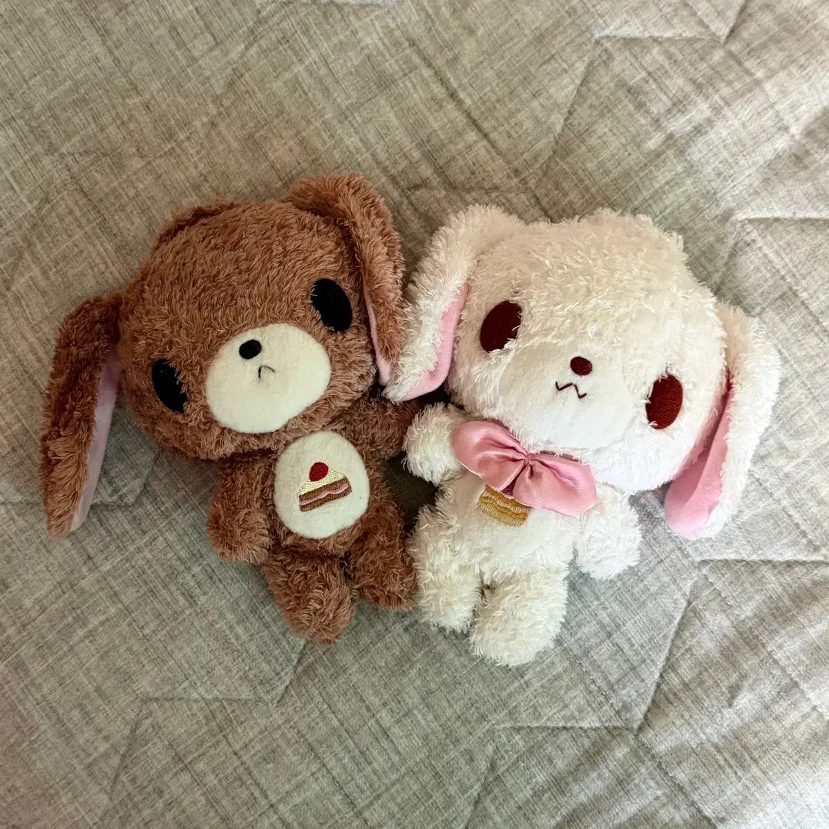 シュガーバニーズ　SugarBunnies しろうさ　くろうさ　プチカイロケース シュガーバーニーズしろうさ シュガーバニーズ SugarBunnies しろうさ