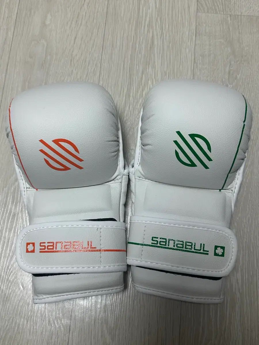 サナ불 GOLDストライク mmaグローブ 限定モデル アイリッシュ EDITION Lサイズ