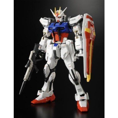 新品 RG 1/144 GAT-X105ストライクガンダム