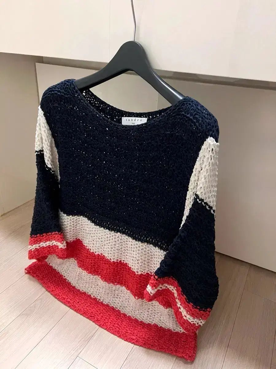 サンドロ SANDRO バイカラー メッシュ エンブロイダリー 春夏 カバーアップ ネイビー レッド リゾート Look