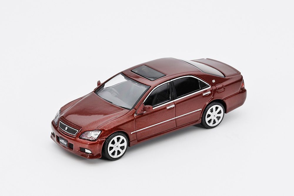 1:64 Toyota Crown Athlete(S180) 2005 (RHD) レッド - メルカリ