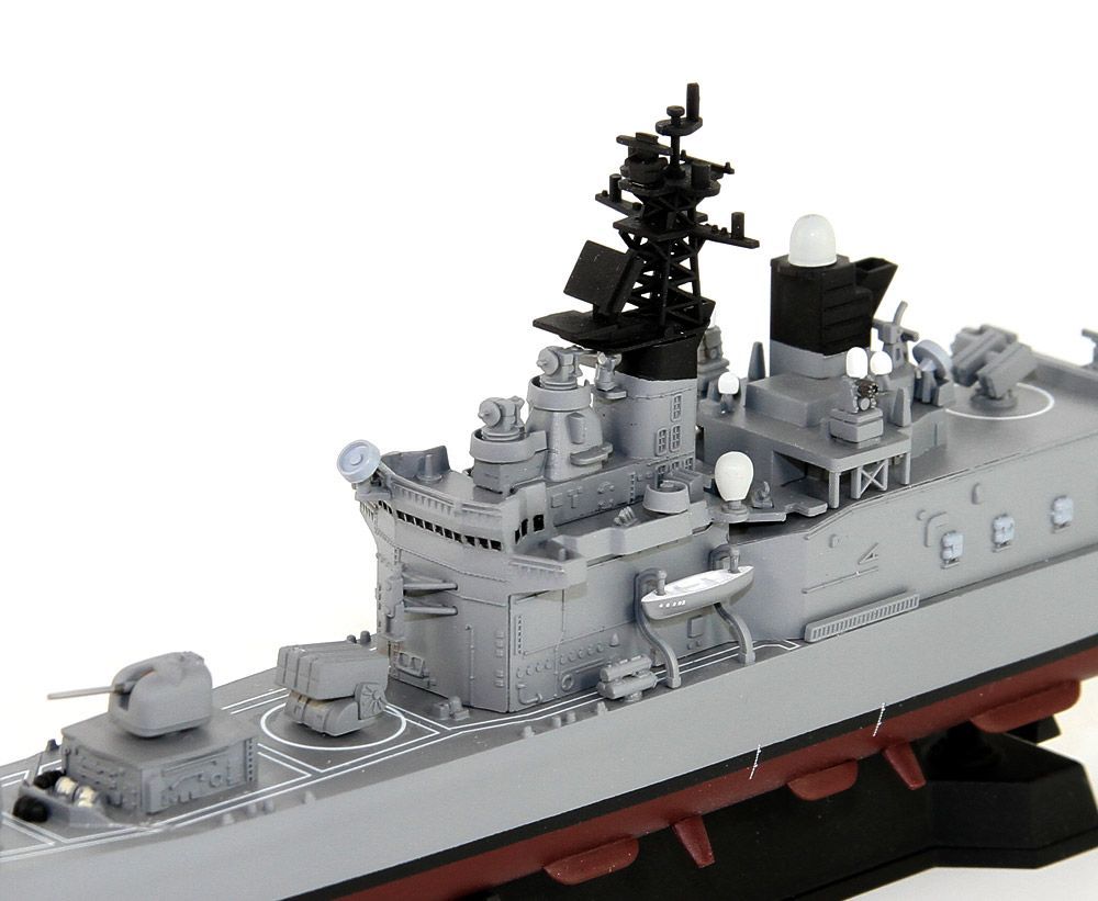 1/700 海上自衛隊　DDH-144 護衛艦くらま　完成品　洋上ジオラマ仕上げ 1/700 海上自衛隊 護衛艦 DDH-144 くらま 旗・旗竿・艦名プレート