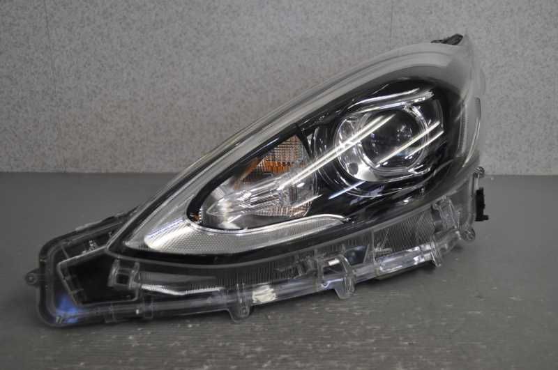 左 ヘッドライト ヘッドランプ LED レベライザー付 (NHP10) アクア S 後期 52-315 s025216D
