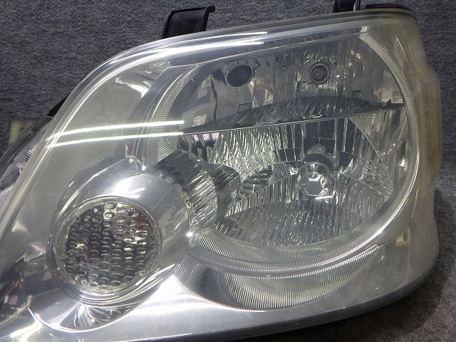 ノア ヘッドライト 左右 HID AZR60/65 前期 28-151 C1 81110-28670
