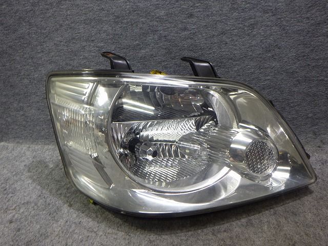 ノア ヘッドライト 左右 HID AZR60/65 前期 28-151 C1 81110-28670