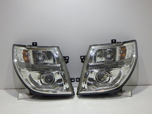 エルグランド ヘッドライト左右 HID キセノン 中期 後期 100-24852 AFS 26060/26015-WL81A コーティング 綺麗 260618061