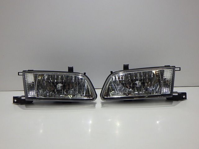 サニー ヘッドライト左右 ハロゲン FB15 FNB15 1602 J 26060/26010-4M429 コーティング 美品 260618050