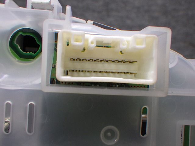 パジェロ　スピードメーター　CBA-V83W　2006年　149974ｋｍ　8100Ａ３２４　260618031
