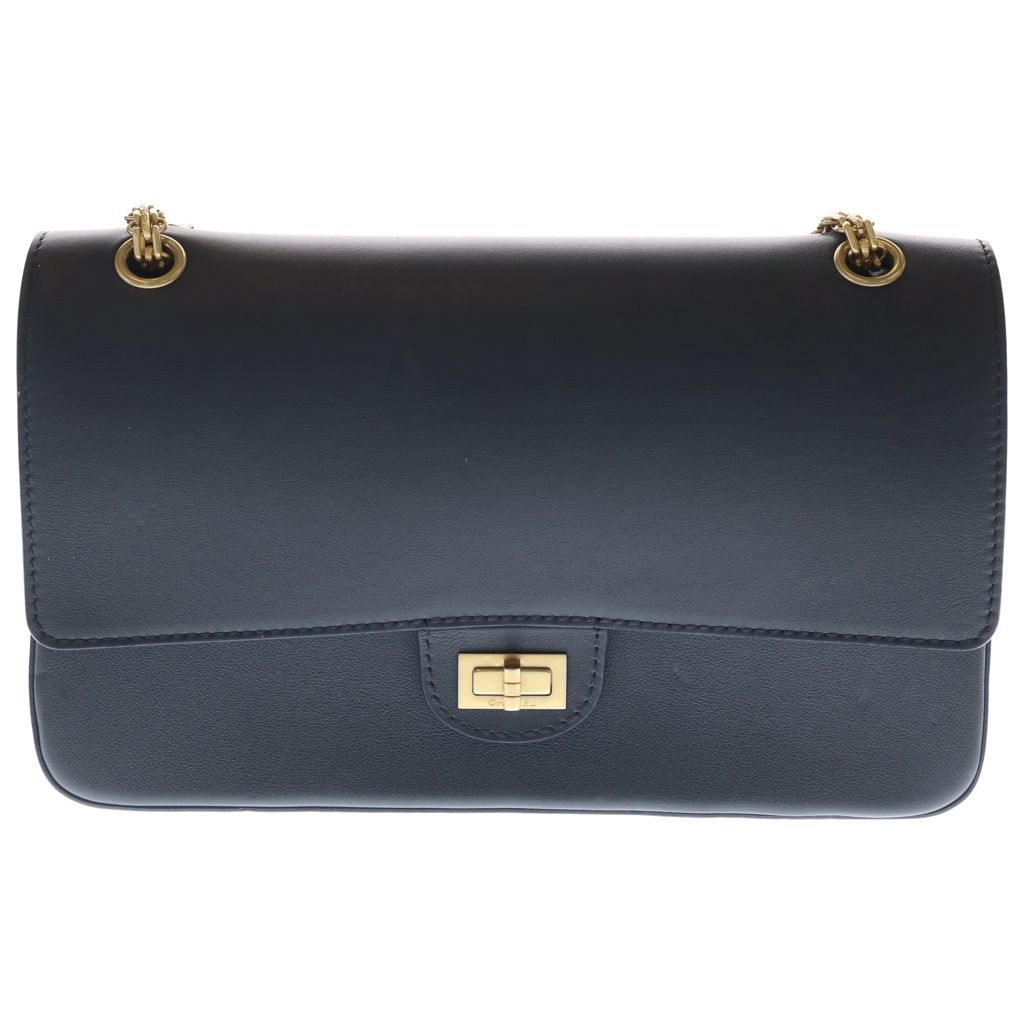 CHANEL (シャネル) 2.55 メダルチャーム レザー Wフラップ Wチェーン ショルダーバッグ ネイビー ゴールド金具 26番台
