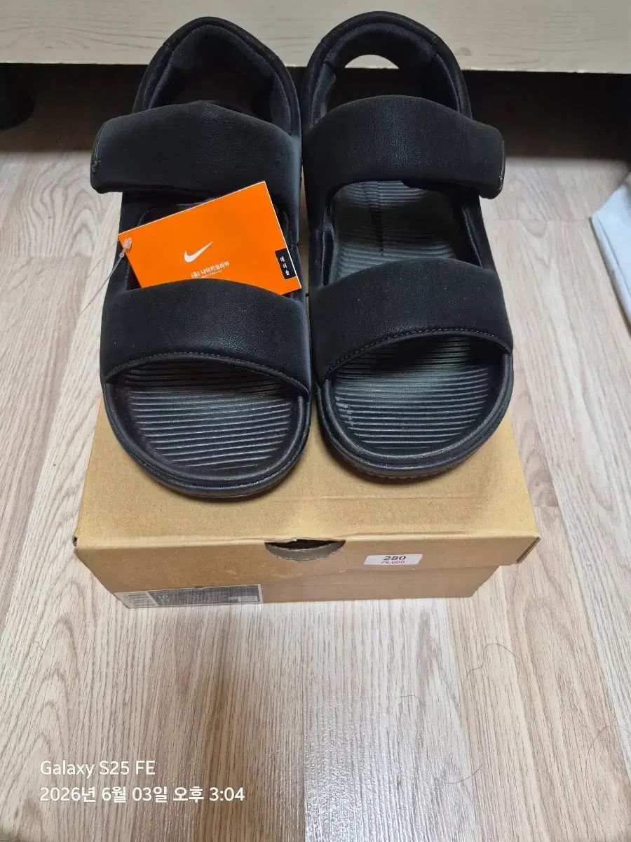 新品/NIKE(ナイキ) カム サンダル 280