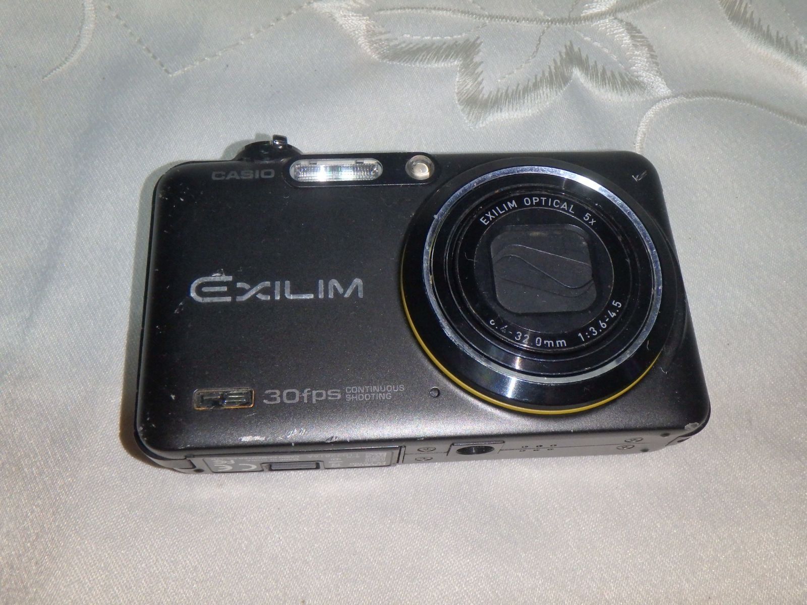 動作品 カシオ EX-FC100 EXILIM デジタルカメラ 難 - メルカリ