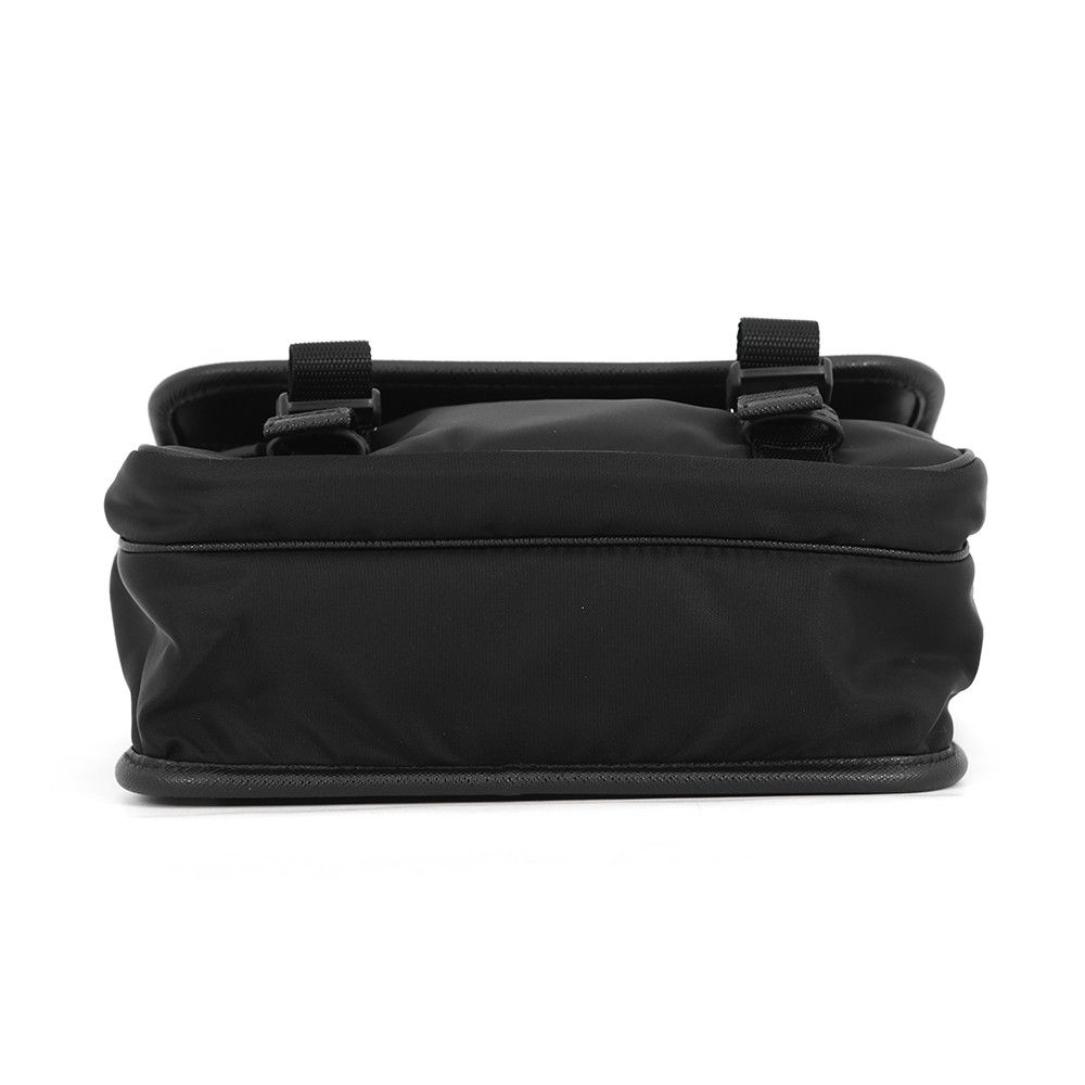 プラダ ショルダーバッグ Re-Nylon ナイロン トライアングルロゴ 2VD034 PRADA 黒 プラダ ショルダーバッグ Re-Nylon ナイロン トライアングルロゴ