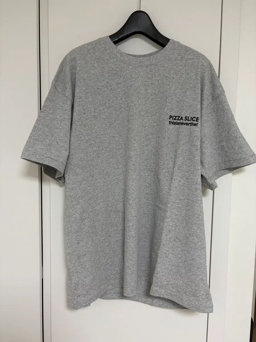 ディスイズネバーザット x ピザ スライス 限定 Tシャツ