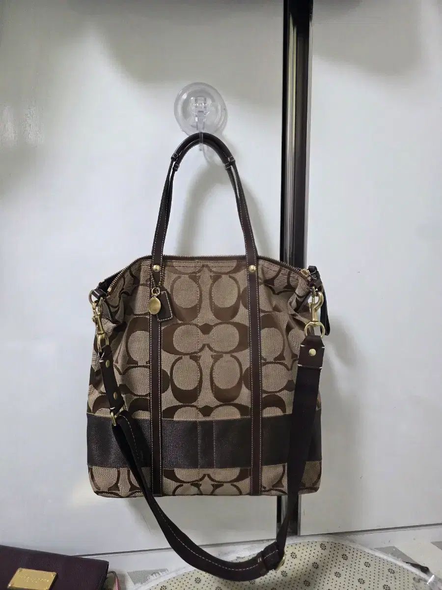 COACH シグネチャー ショルダーバッグ ブラウン