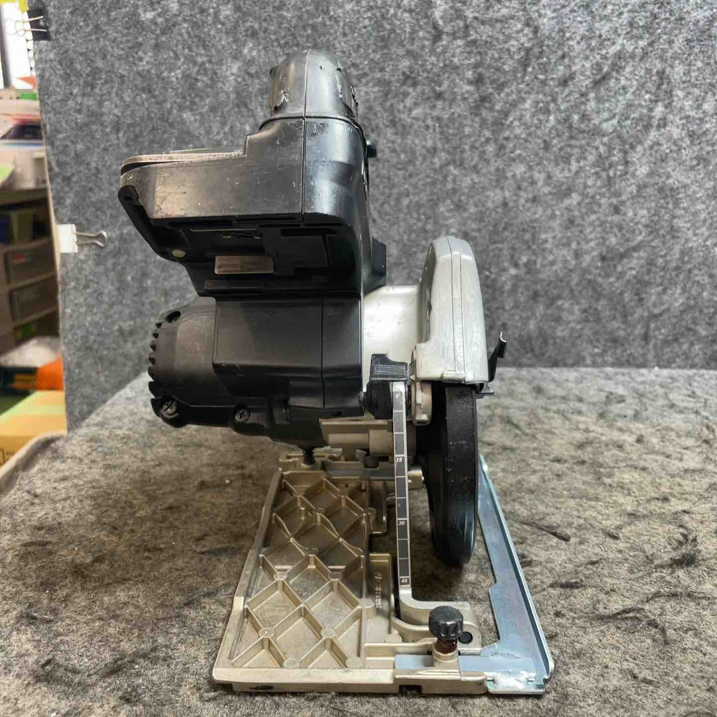 マキタ(makita) コードレス丸のこ HS471DZB 18V6.0Ahバッテリー付【桶川店】 マキタ(makita) コードレス丸のこ HS471DZB 18V6.0Ahバッテリー付【桶川店】
