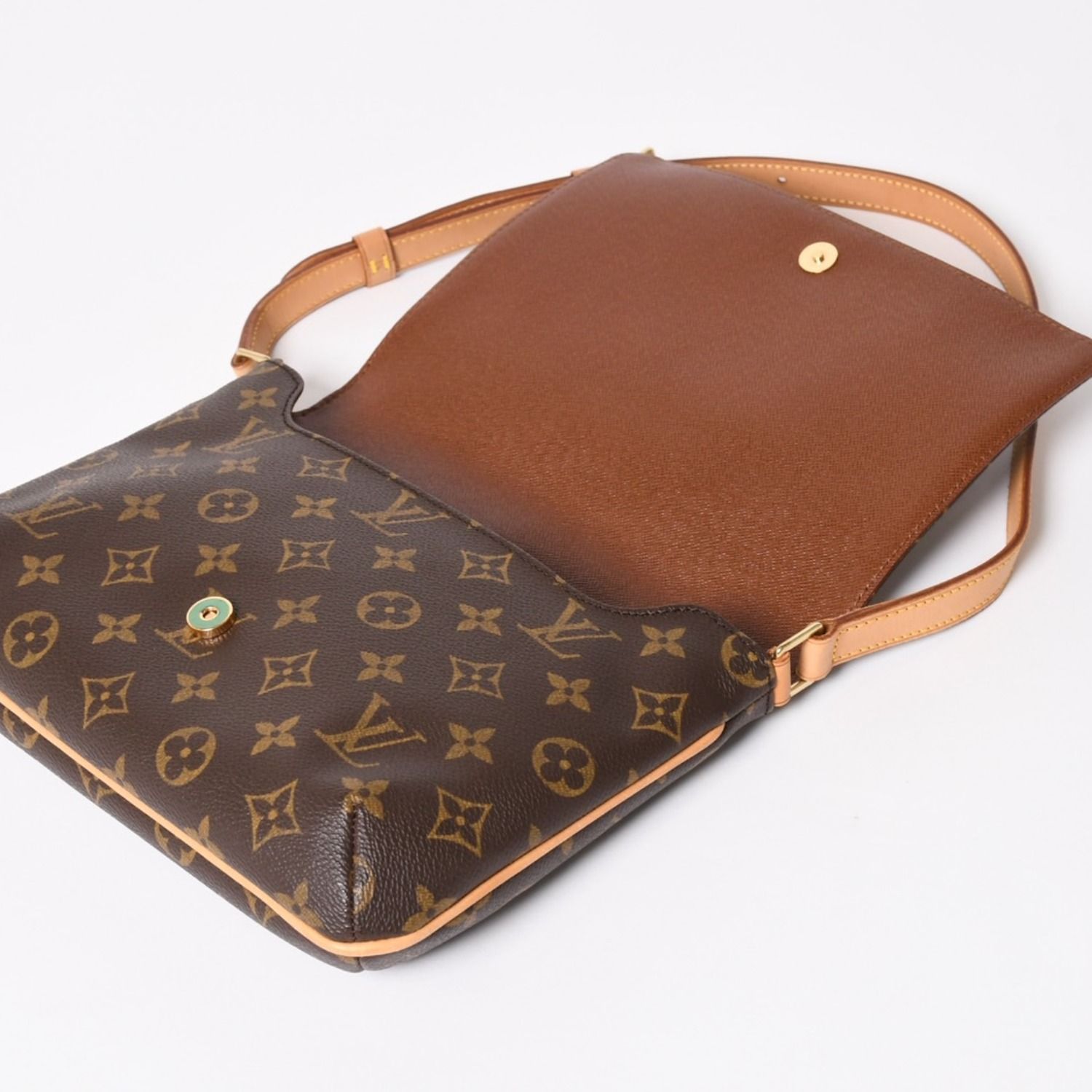 極美品 LOUIS VUITTON ルイヴィトン ミュゼットタンゴ ショルダー