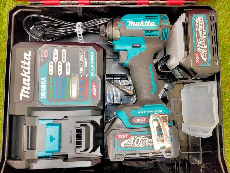 ☆マキタ TD002GRDX 青 40V-max 充電式インパクトドライバ バッテリ、充電器、ケース付　オーバーホール済　動作確認済み