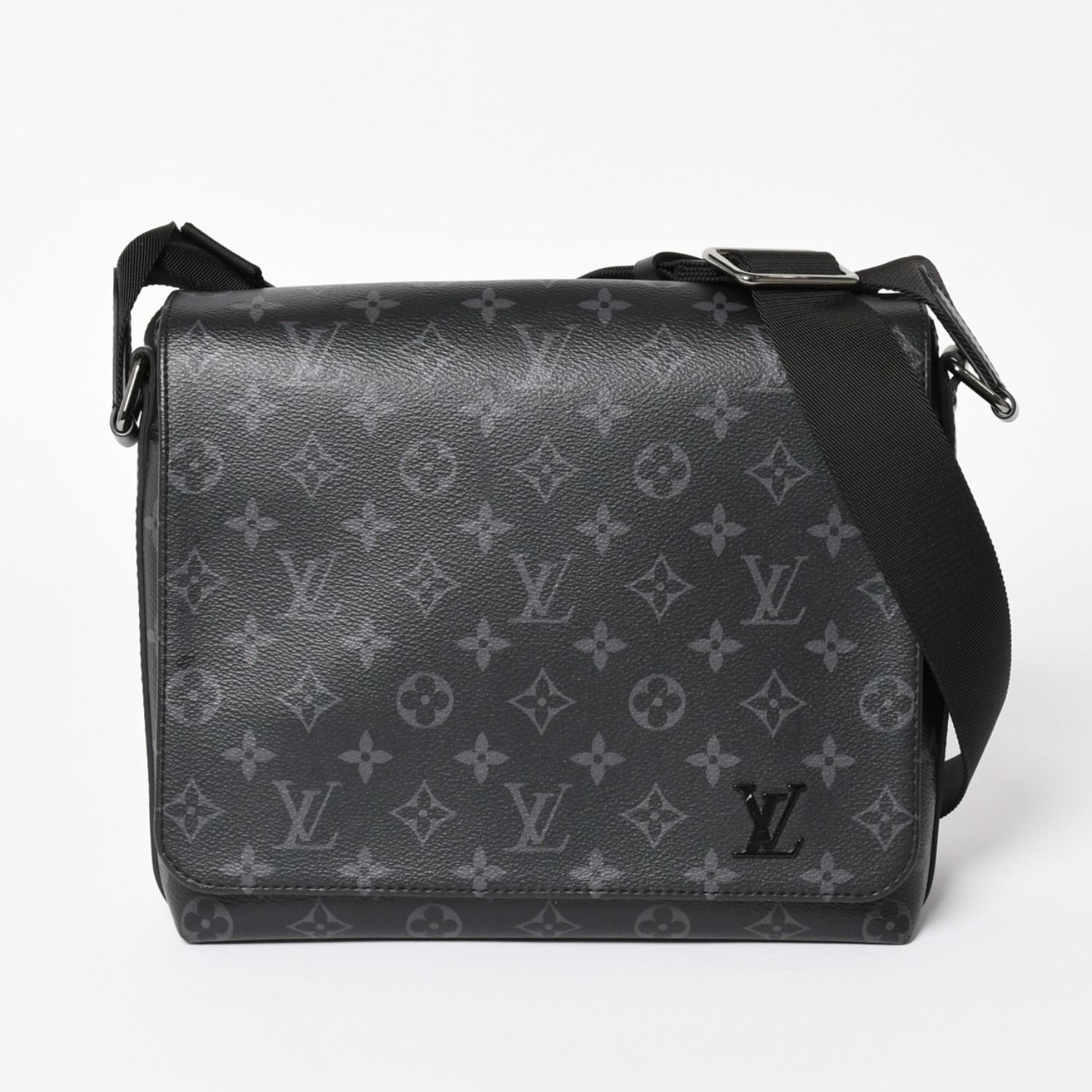 LOUIS VUITTON ルイヴィトン ショルダーバッグ M44000 ディストリクト NMモノグラム･エクリプス ブラック RFID 美品 中古 4a003922