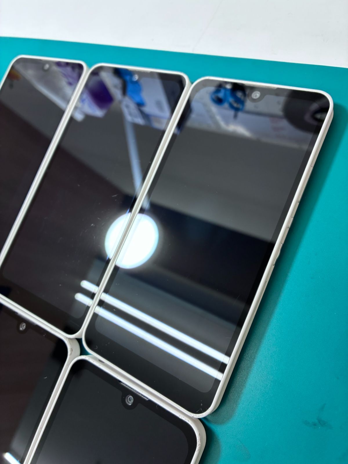 AQUOS wish2｜価格比較・最新情報 - 価格.com