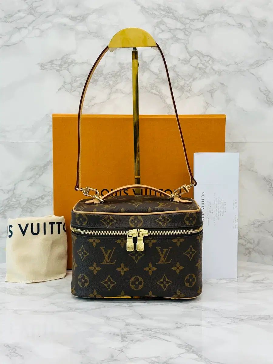 Louis Vuitton ニスミ二 モノグラム