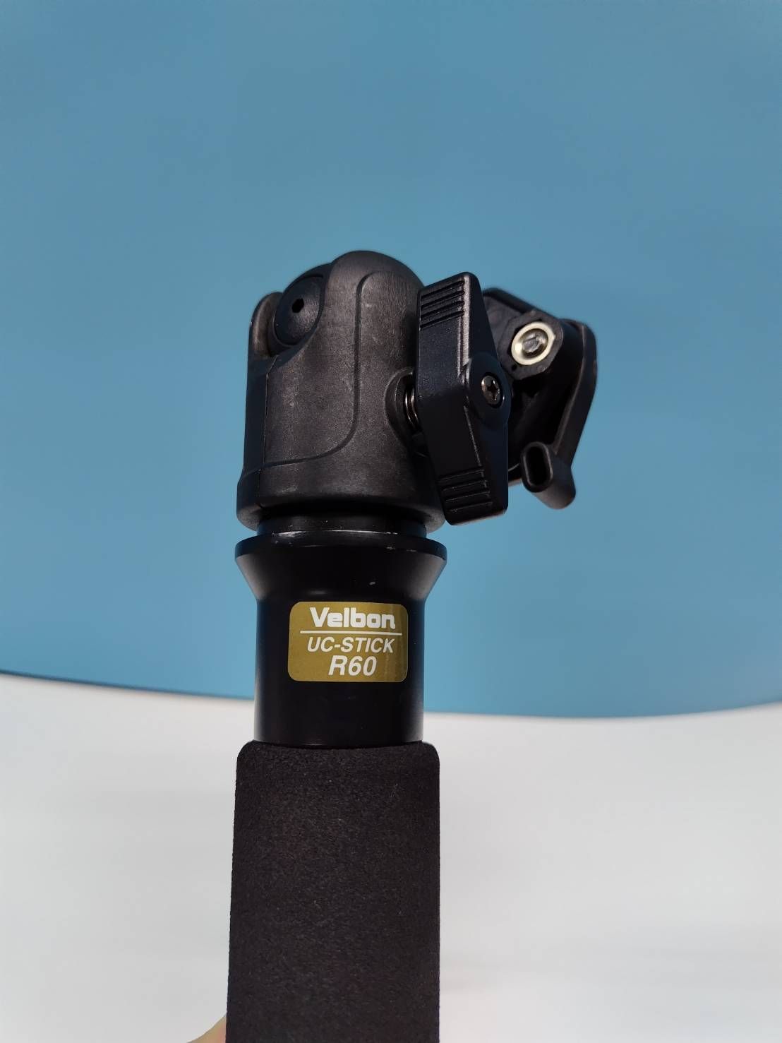 Velbon UC-STICK R60 一脚/自由雲台(B61D)セット！ - メルカリ