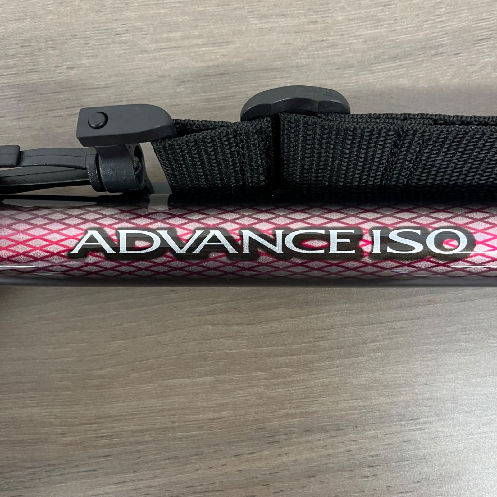 (s) SHIMANO シマノ ADVANCE ISO 玉網 400 アドバンス 磯 タモの柄 ライディング シャフト 美品 カーボン 約270ｇ 継数 4本 4ピース /8160