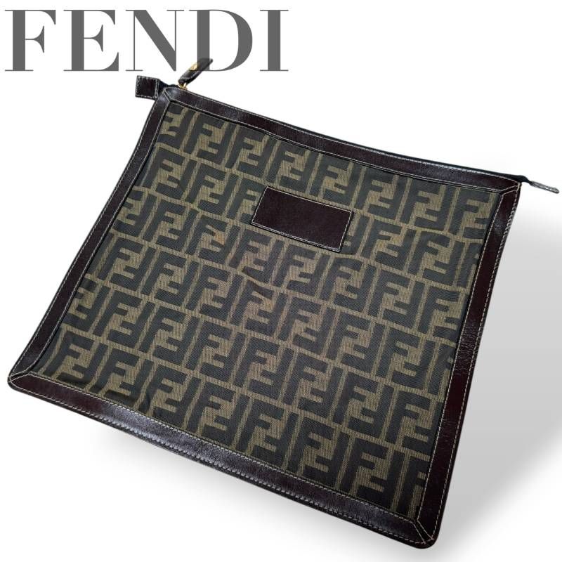 ☆★FENDI　フェンディ★ポーチ　クラッチバッグ　ズッカ柄　ロゴ　総柄　ブラウン　現状品★♯2631
