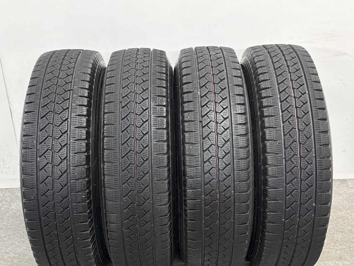 溝有スタッドレス】トヨタ 200系 ハイエース 純正 15in 6J +35 PCD139
