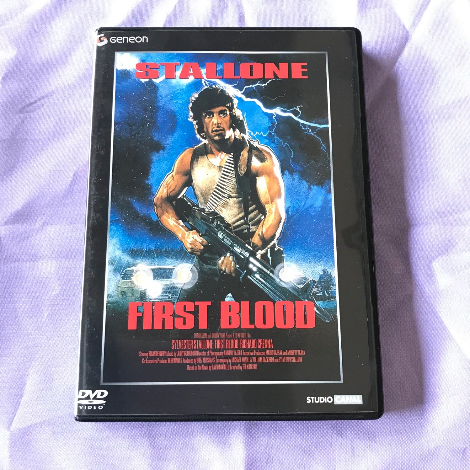 美品】ランボーDVD 3本セット 1982年,1985年,1988年米 - メルカリ