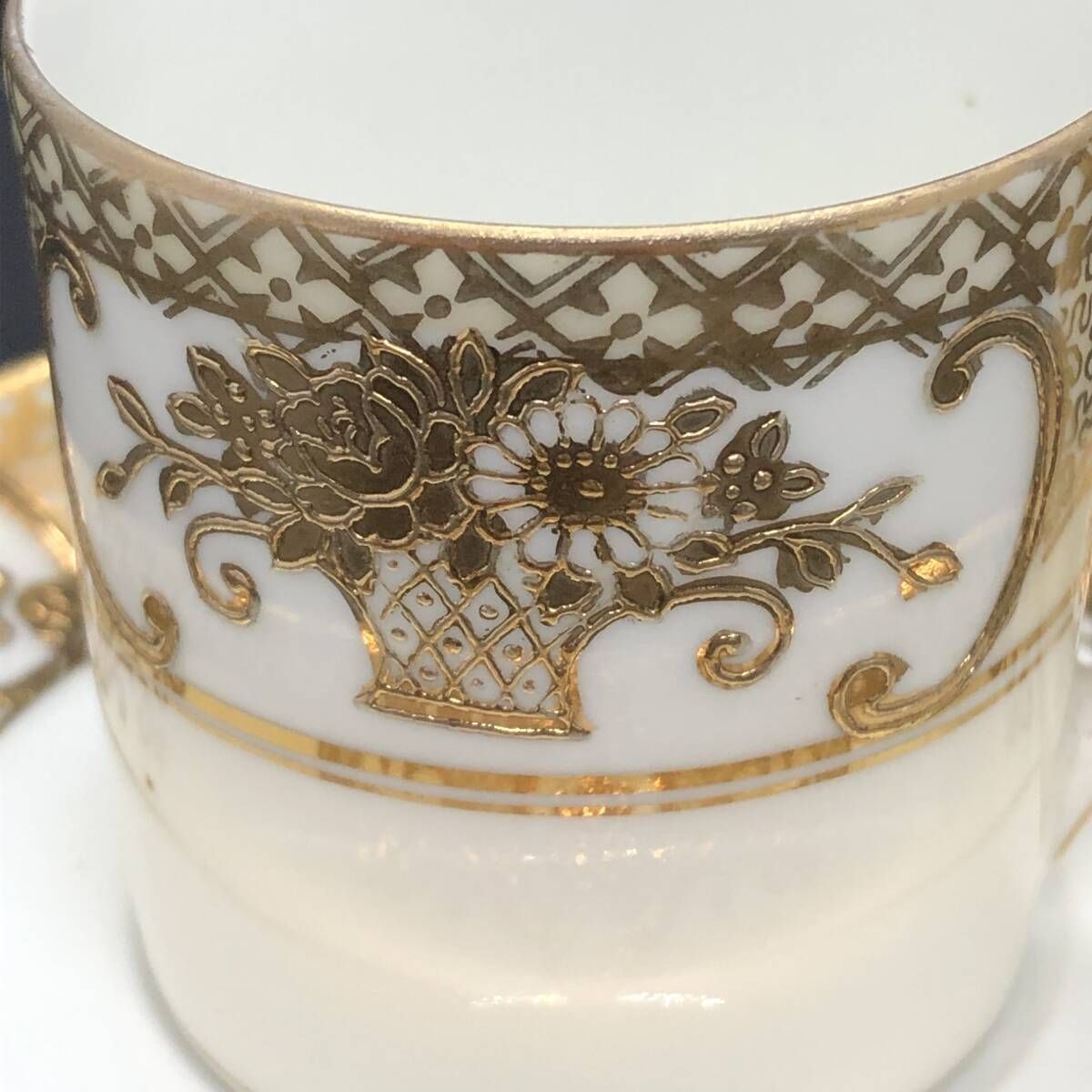銘品!! オールドノリタケ 金盛上花籠装飾図紋 カップ＆ソーサー 英国