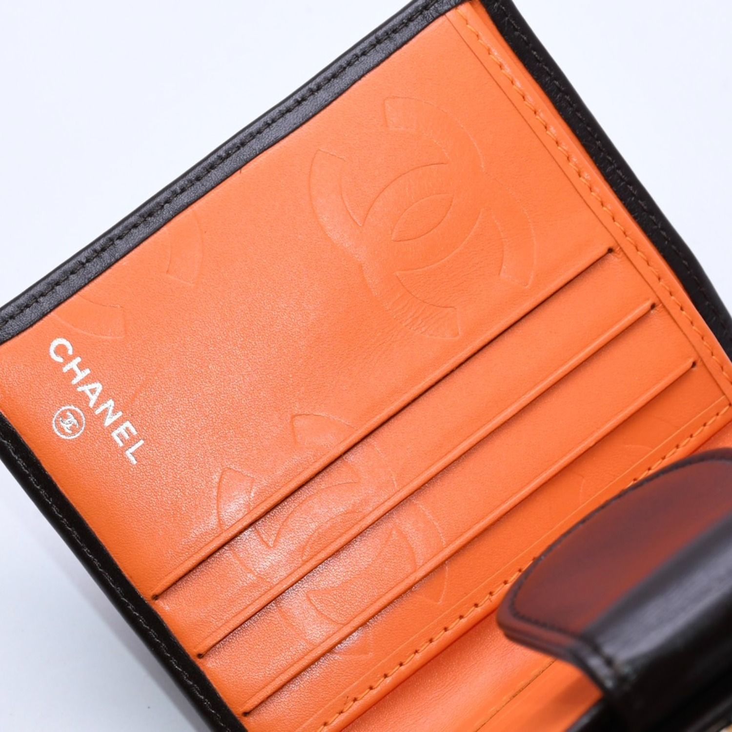 新品同様 CHANEL シャネル カンボンライン がま口 コンパクト