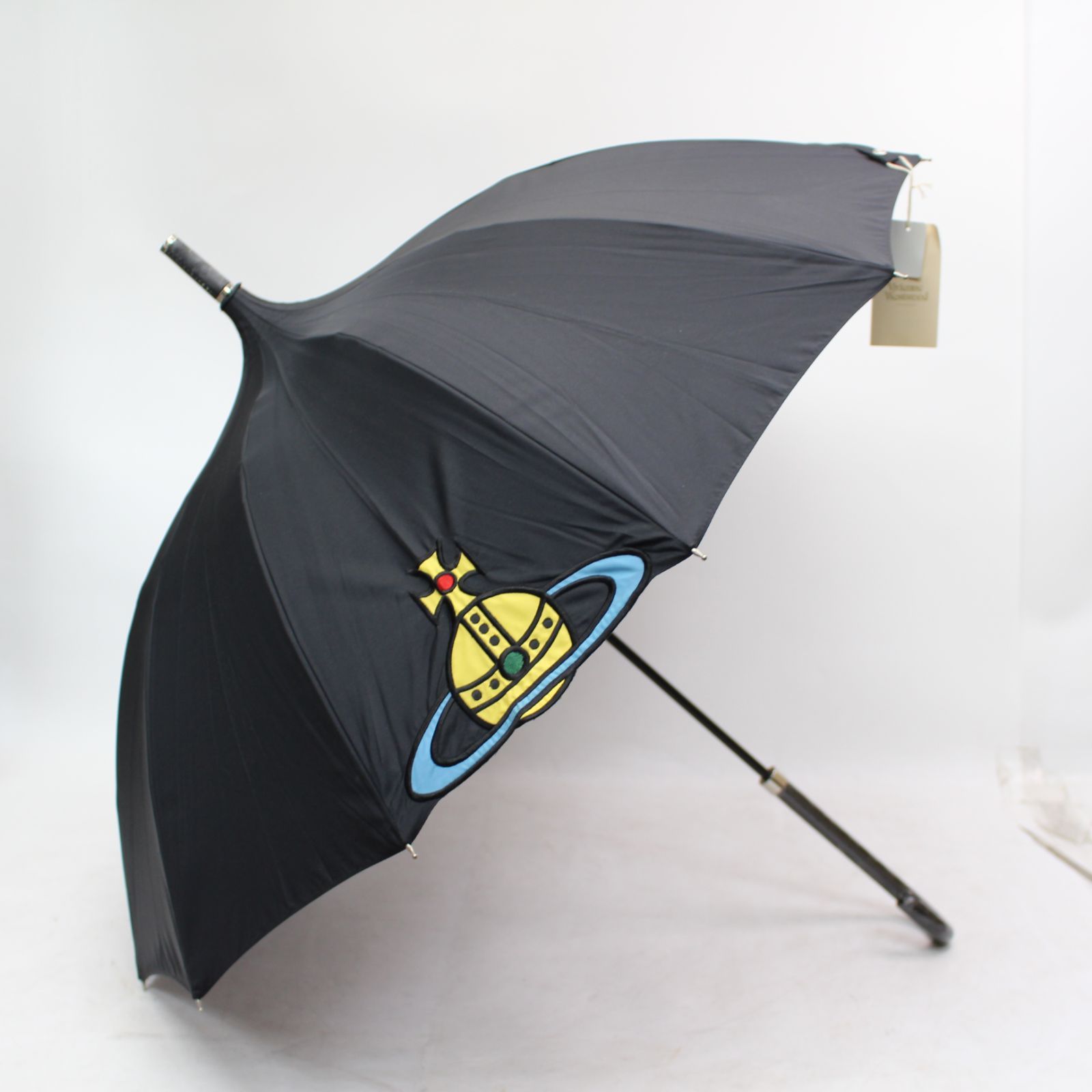 672)【未使用品】ヴィヴィアンウエストウッド Vivienne Westwood オーブロゴ パゴダ型 長傘 55cm
