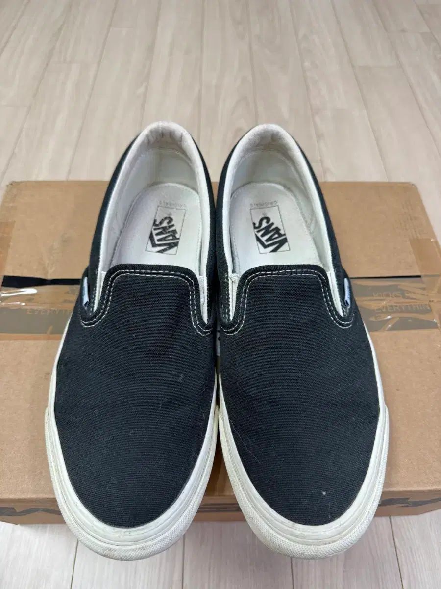 VANS ヴァンズ 旧モデル ボルト スリッポン
