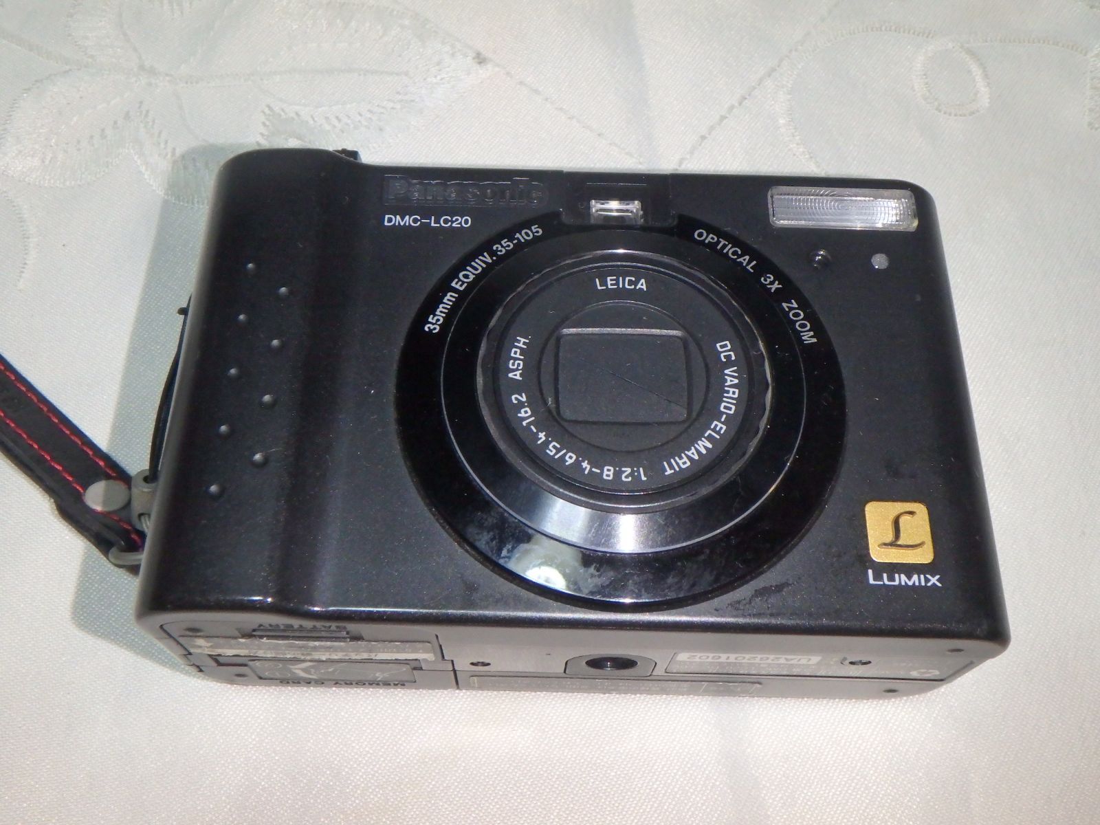 パナソニック DMC-LC20 LUMIX デジタルカメラ - メルカリ