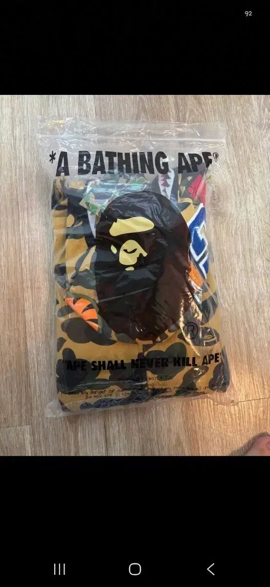 A BATHING APE シャークフーデッド イエローカモフラ L