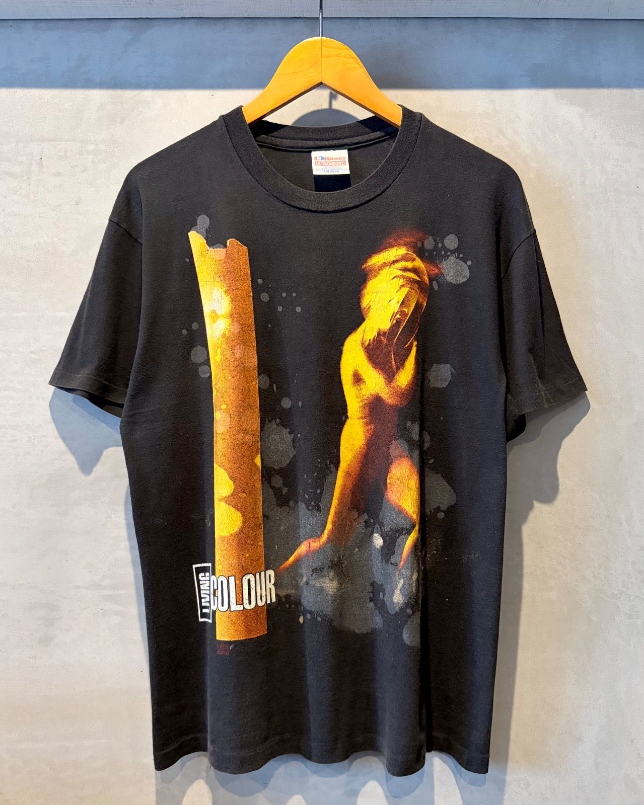 90’s Hanes-LIVING COLOUR-STAIN-T-shirt-(size L)Made in U.S.A. ヘインズ リヴィングカラー Tシャツ バンドT シングルステッチ