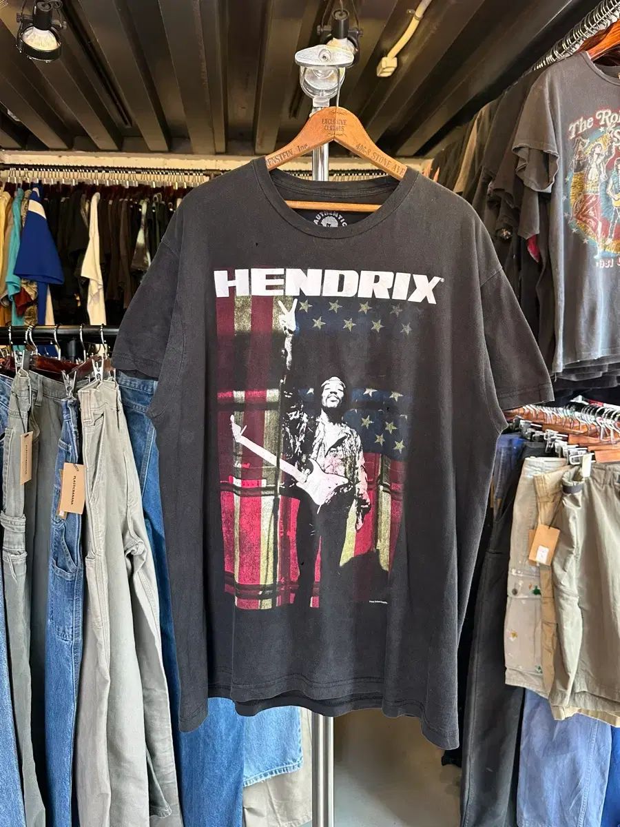 105 ジミ・ヘンドリックス Jimi Hendrix プリンティング Tシャツ