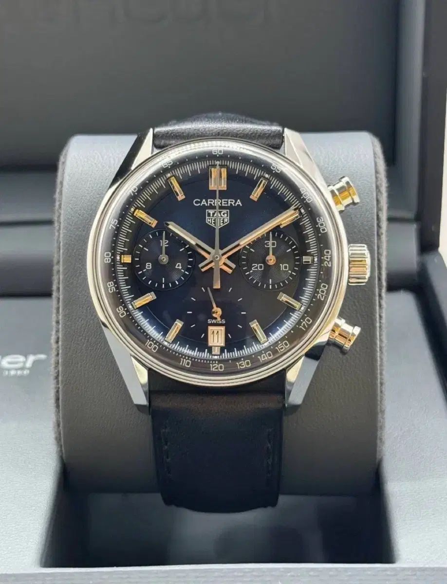 TAG Heuer タグ・ホイヤー カレラ カレラ 39mm グラスボックス