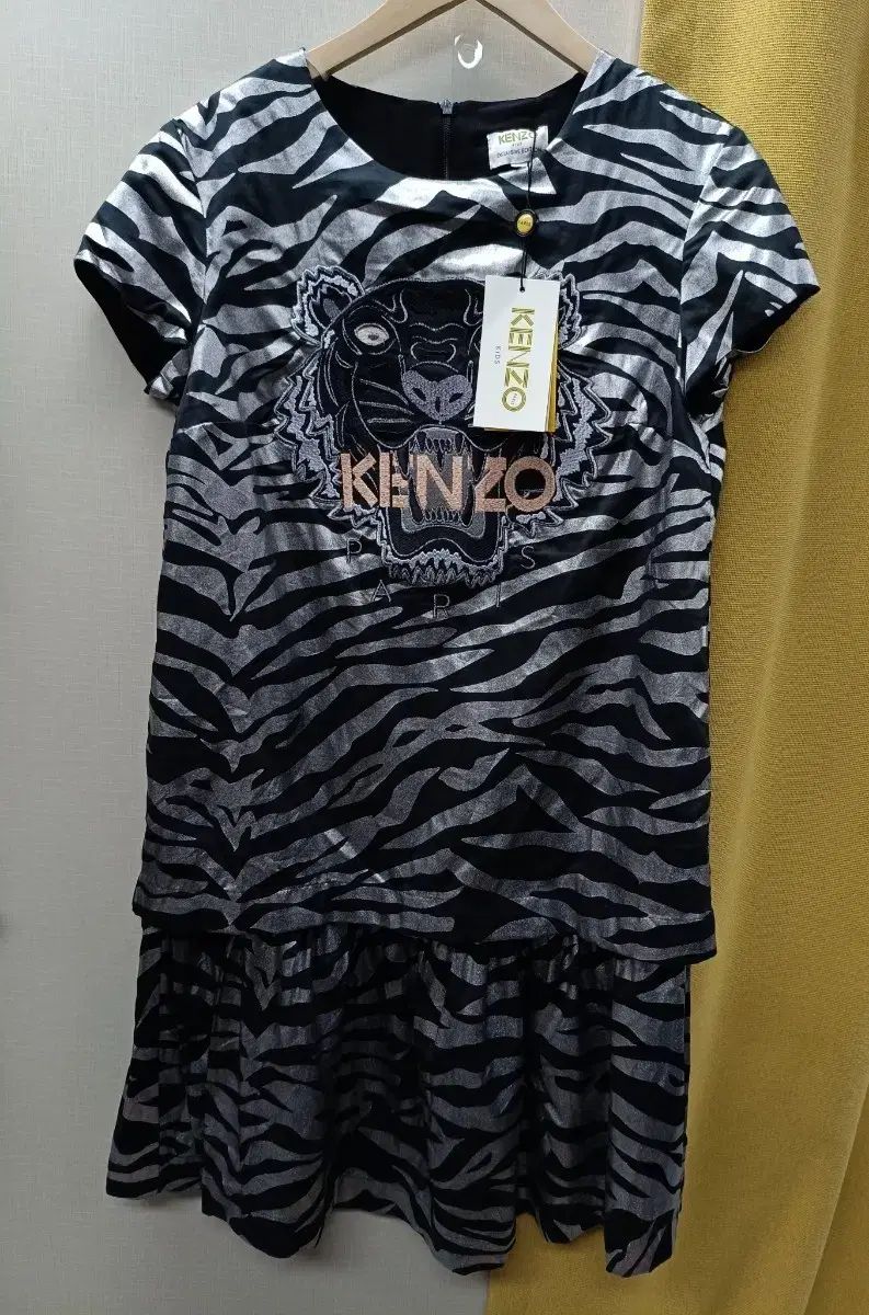 KENZO キッズ ONE PIECE 成人可能