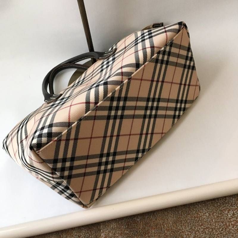 美品 BURBERRY BLUE LABEL（バーバリーブルーレーベル） バッグ - メルカリ