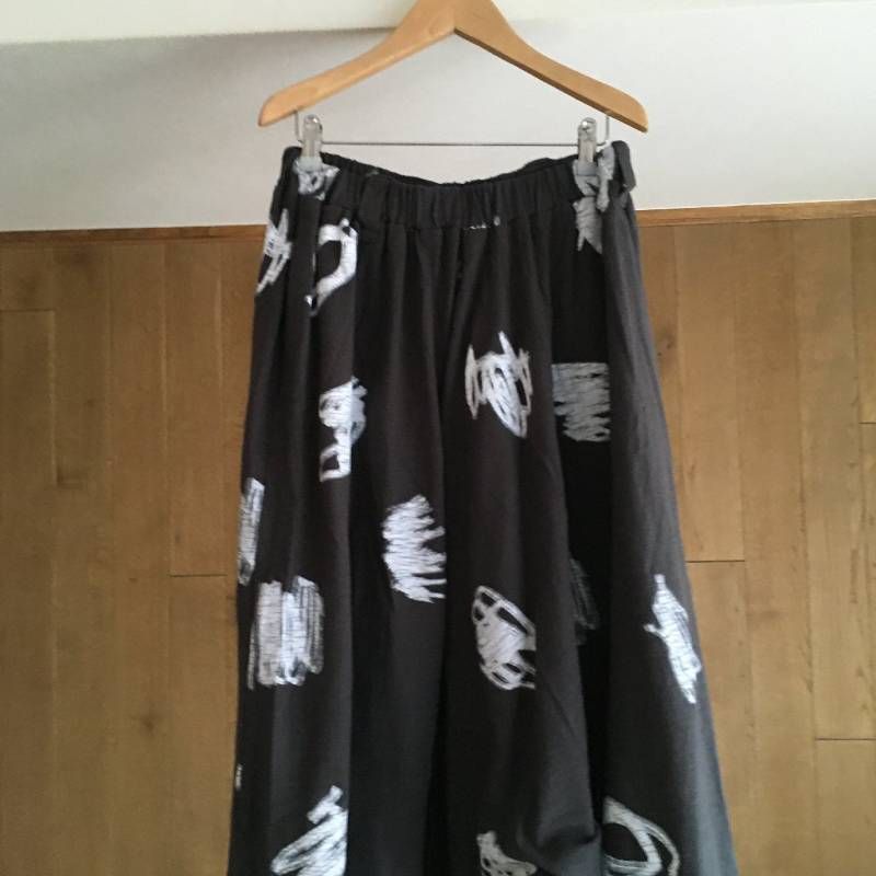 美品 萌 MOYURU（モユル） パンツ MーL - メルカリ