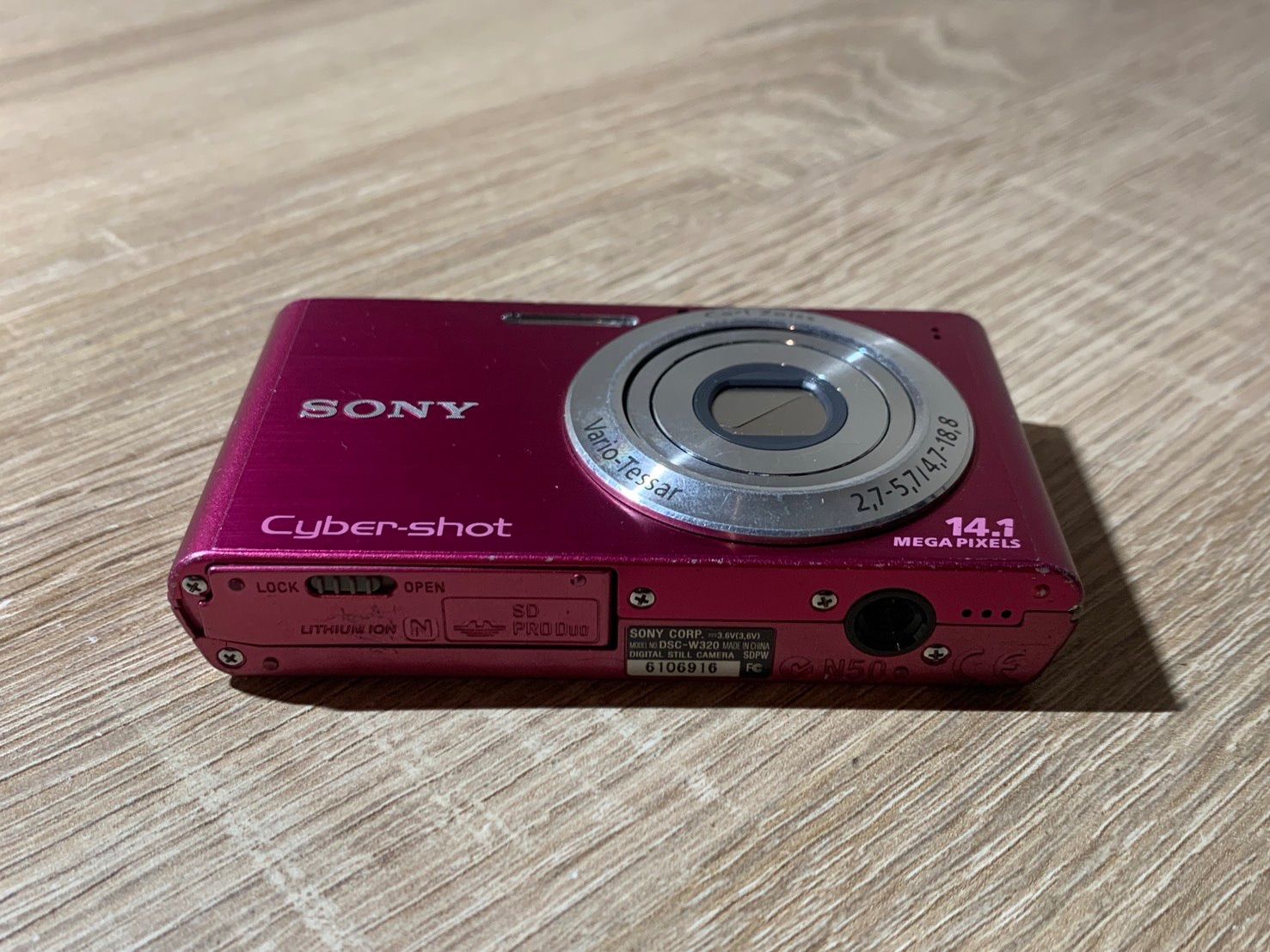 1815 Sony Cyber-Shot DSC-W320 ピンク ジャンク品 デジカメ【ネ
