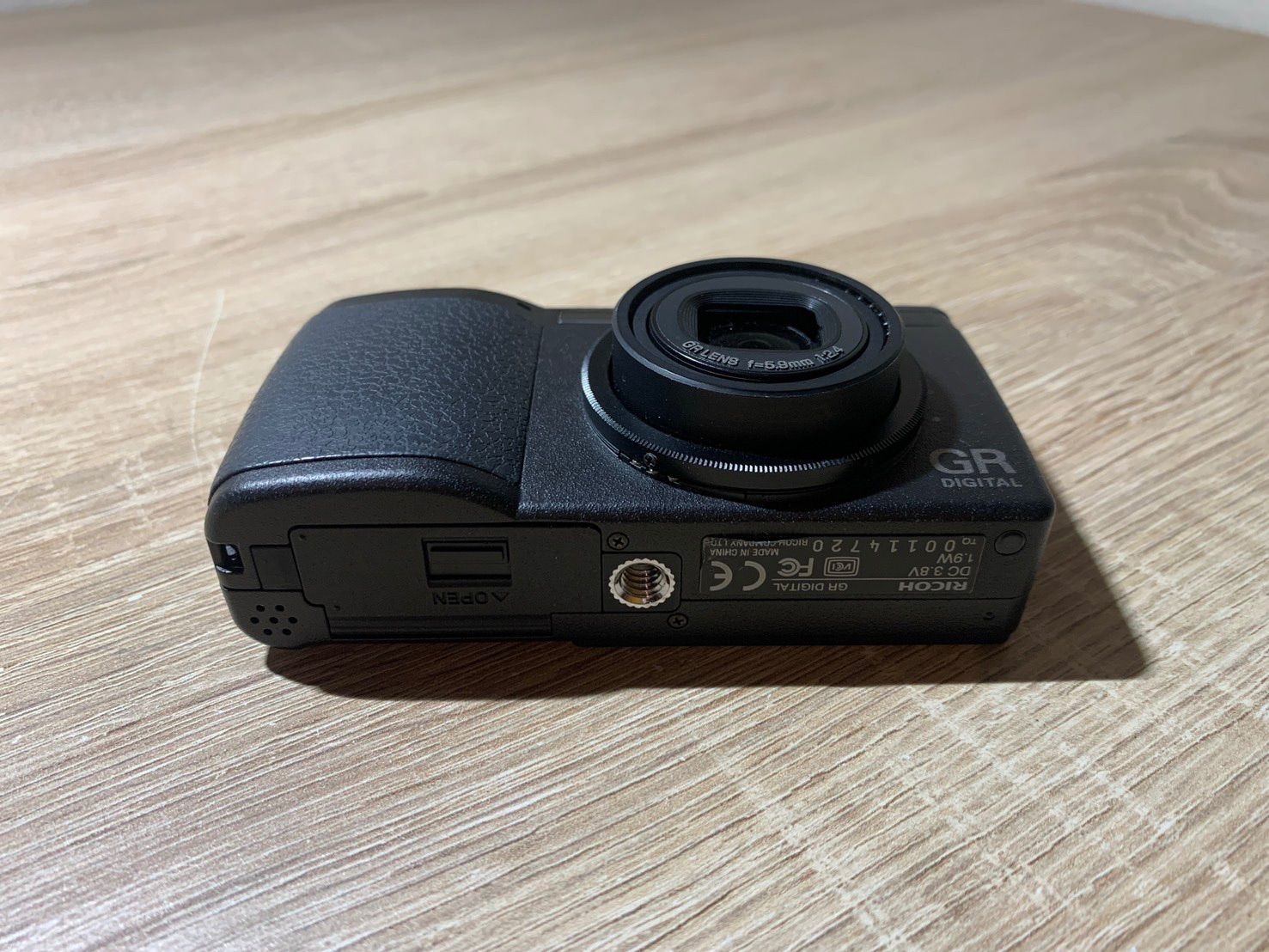 GR DIGITAL 初代　ジャンク品 1832 RICOH GR 初代 DIGITAL ブラック ジャンク品【コ】 - メルカリ