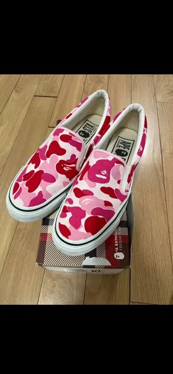 290 A BATHING APE アベイシングエイプ カモフラ スリッポン ピンク